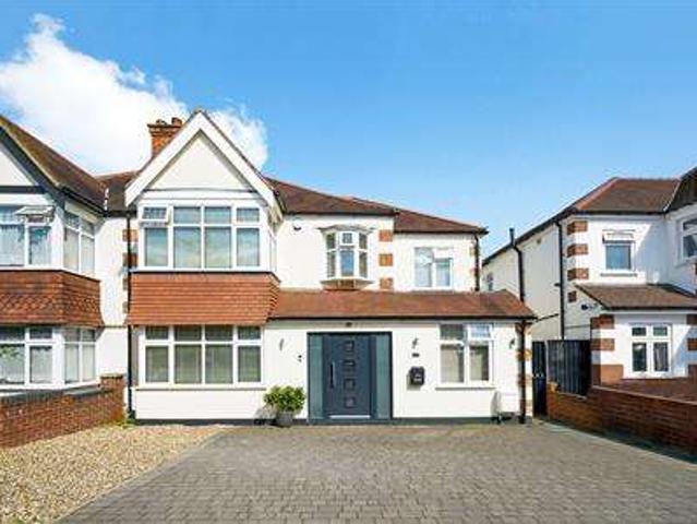 5 Bedroom Semi Detached House