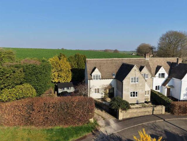5 Bedroom Semi Detached House