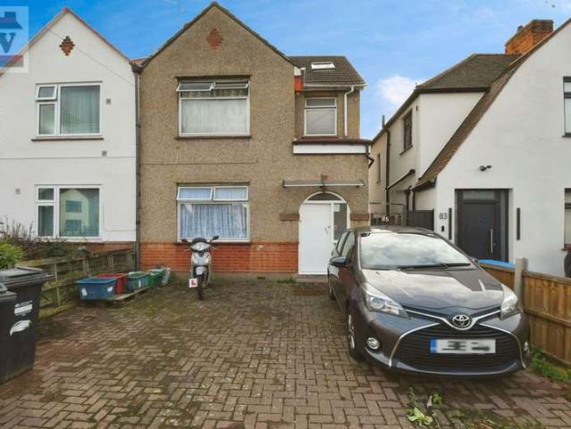 5 Bedroom Semi Detached House