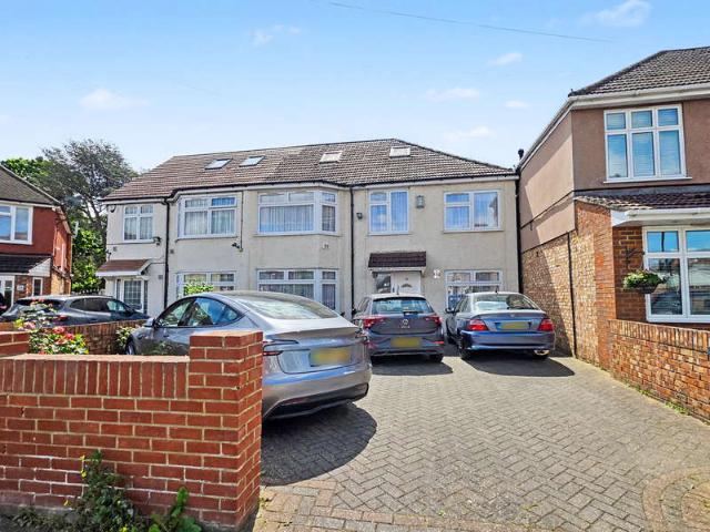 5 Bedroom Semi Detached House