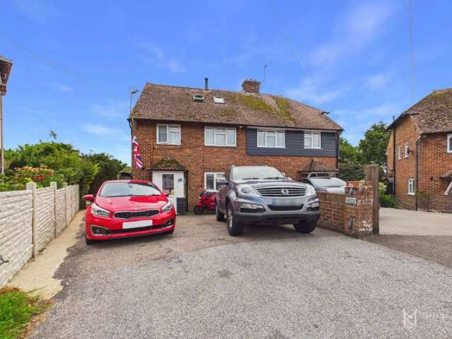 5 Bedroom Semi Detached House