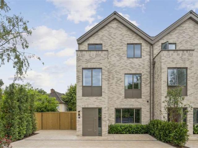 5 Bedroom Semi Detached House