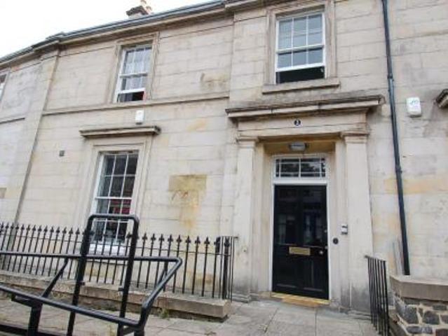 5 bedroom Semi detached house To Let