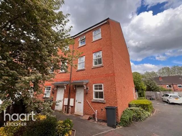 5 Bedroom Semi Detached House To Rent In Englewood Close, Leicester, LE4