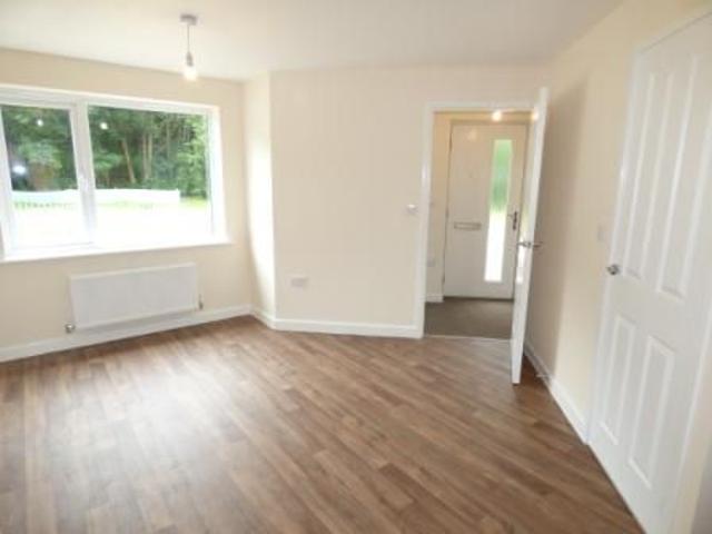 5 bedroom semi detached house to rent