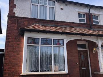 5 bedroom semi detached house to rent