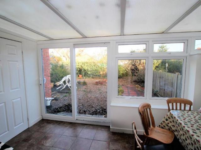 5 bedroom semi detached house to rent