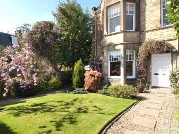 Edinburgh, Shetland - Garden, Fireplace