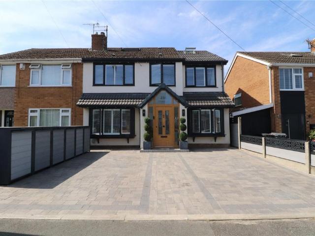 5 bedroom semi detached house to rent
