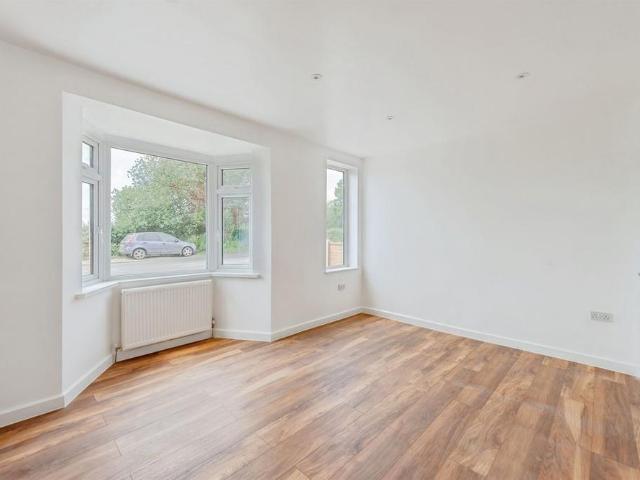 5 bedroom semi detached house to rent