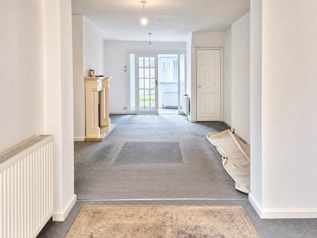 5 bedroom semi detached house to rent