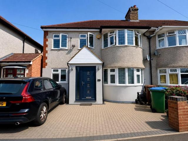 5 bedroom semi detached house to rent