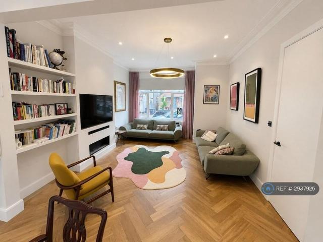5 bedroom semi detached house to rent