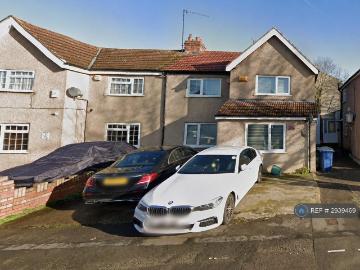 5 bedroom semi detached house to rent