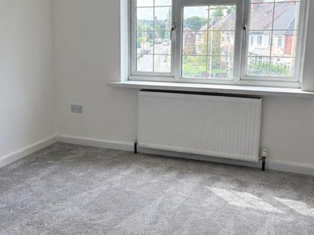 5 bedroom semi detached house to rent