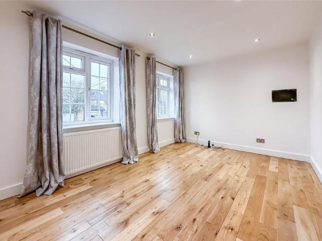5 bedroom semi detached house to rent