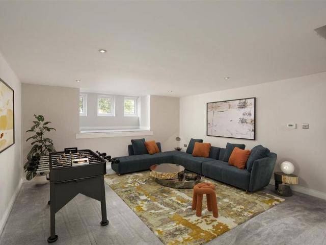 5 bedroom semi detached house to rent