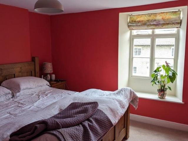 4 bedroom semi detached house to rent