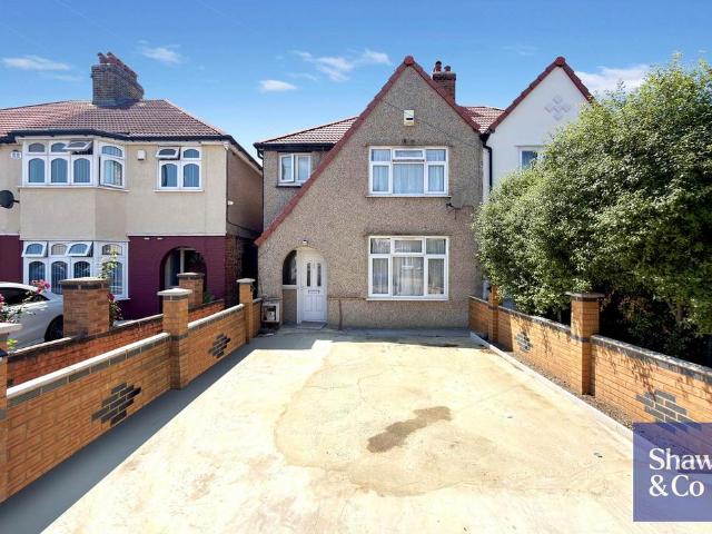 5 bedroom semi detached house to rent