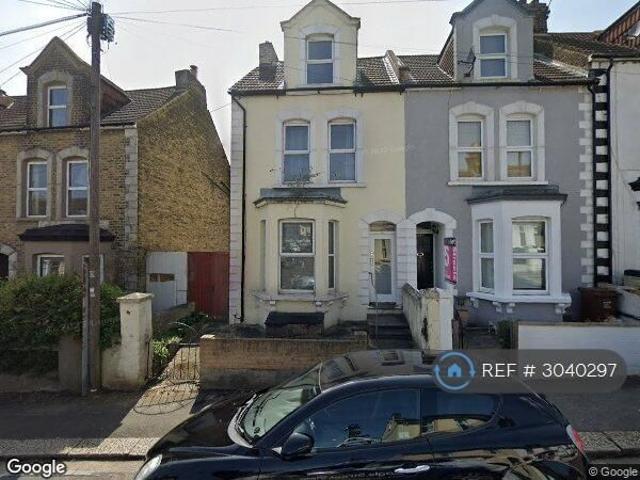 5 bedroom semi detached house to rent