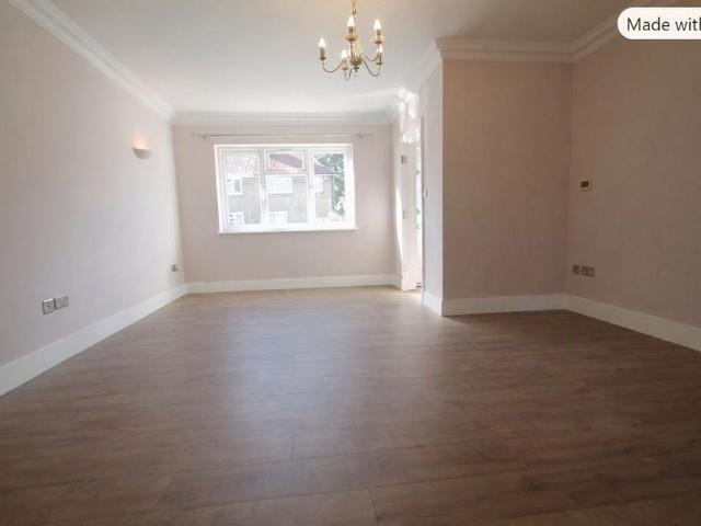 5 bedroom semi detached house to rent
