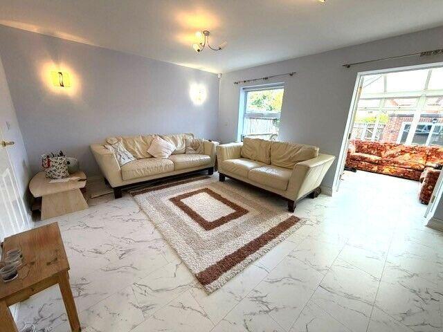 5 Bedroom Semi Detached House To Rent