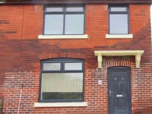 5 bedroom semi detached house to rent