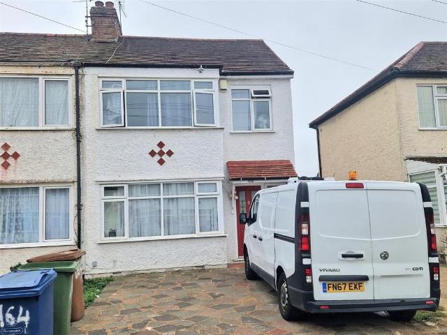 5 bedroom semi detached house to rent