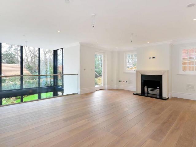 5 bedroom semi detached house to rent
