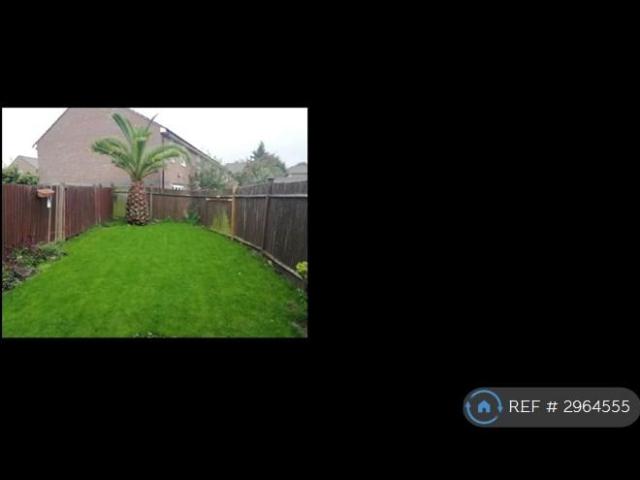 5 bedroom semi detached house to rent
