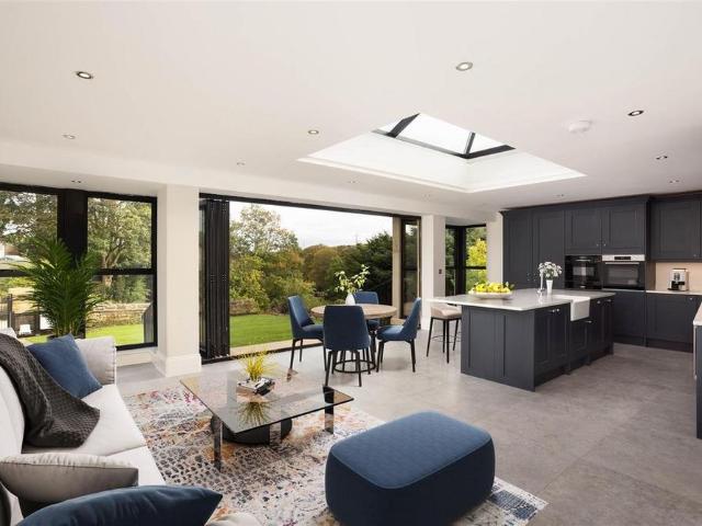 5 bedroom semi detached house to rent
