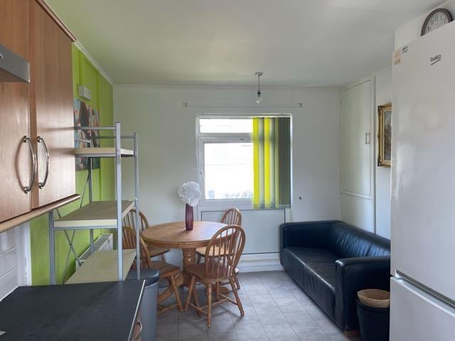 5 bedroom semi detached house to rent