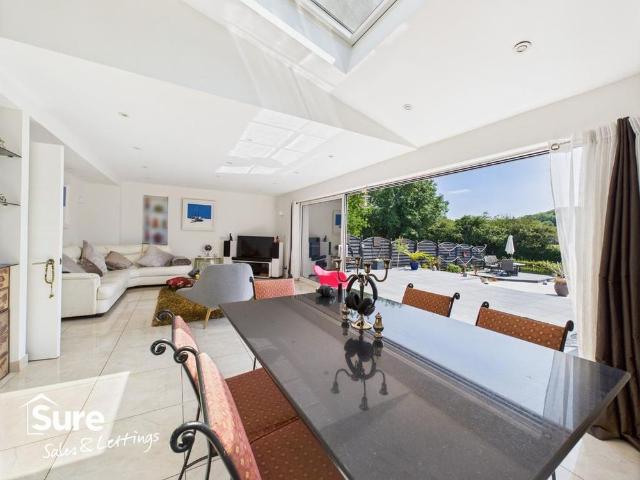 5 bedroom semi detached house to rent