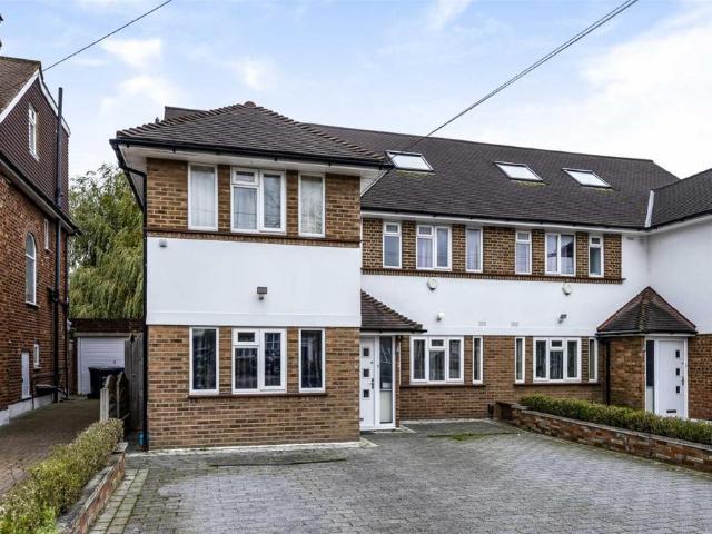 5 bedroom semi detached house to rent