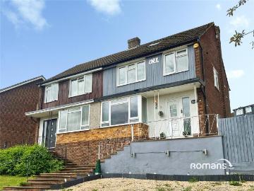 5 bedroom semi detached house to rent