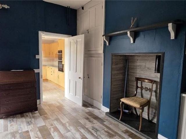 5 bedroom semi detached house to rent