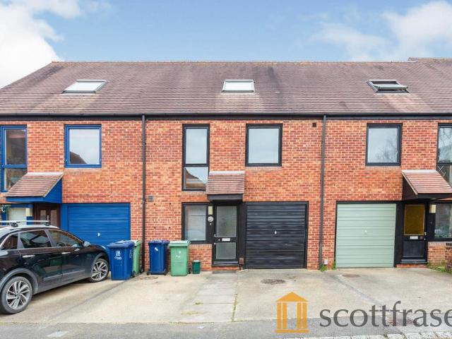 5 bedroom semi detached house to rent
