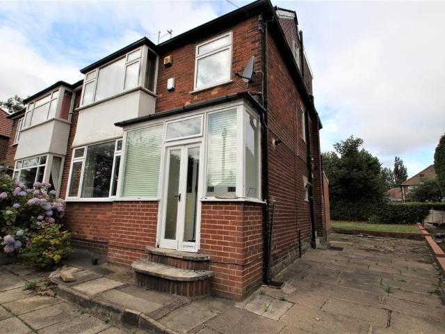 5 bedroom semi detached house to rent