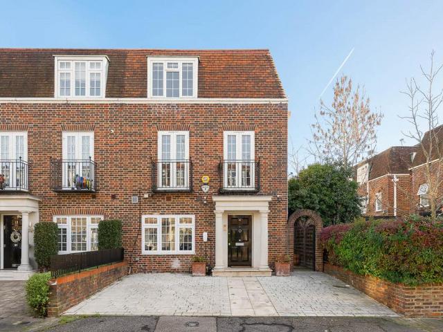 5 bedroom semi detached house to rent