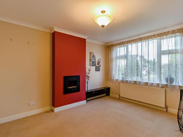 5 bedroom semi detached house to rent