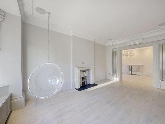 5 bedroom semi detached house to rent