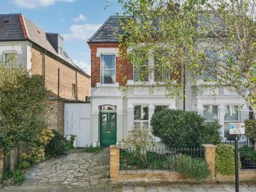 Hounslow, Greater London - Garden, Equipped kitchen