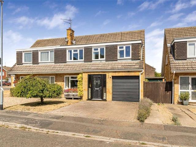 5 bedroom semi detached house for sale