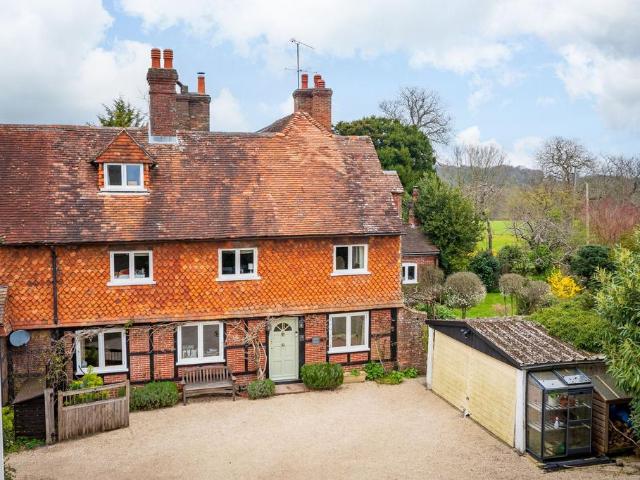 5 bedroom semi detached house for sale
