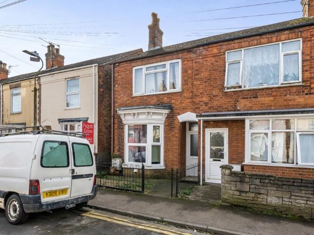 5 bedroom semi detached house for sale