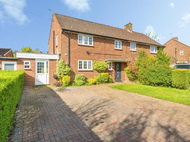 5 bedroom semi detached house for sale