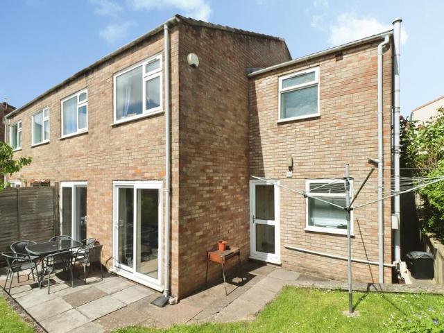 6 bedroom semi detached house for sale