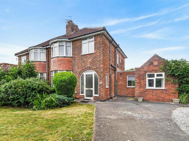 5 bedroom semi detached house for sale