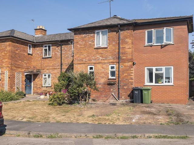5 bedroom semi detached house for sale