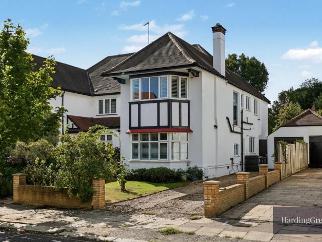 5 bedroom semi detached house for sale